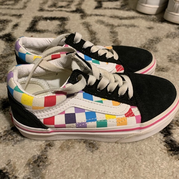 Kids Vans - Picture 1 of 2
